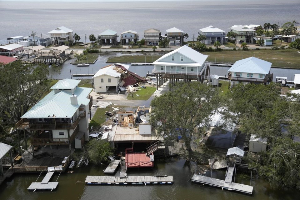 Street flooding from hurricane storm surge in Florida